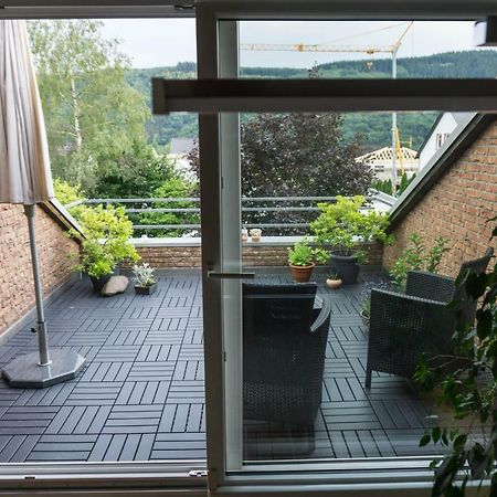 Moderne 70 Qm Wohnung Mit Grosser Dachterrasse Kinheim Exterior photo
